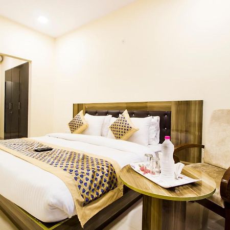 Fabhotel Signature Cyber Park Delhi (National Capital Territory of India) Exterior foto