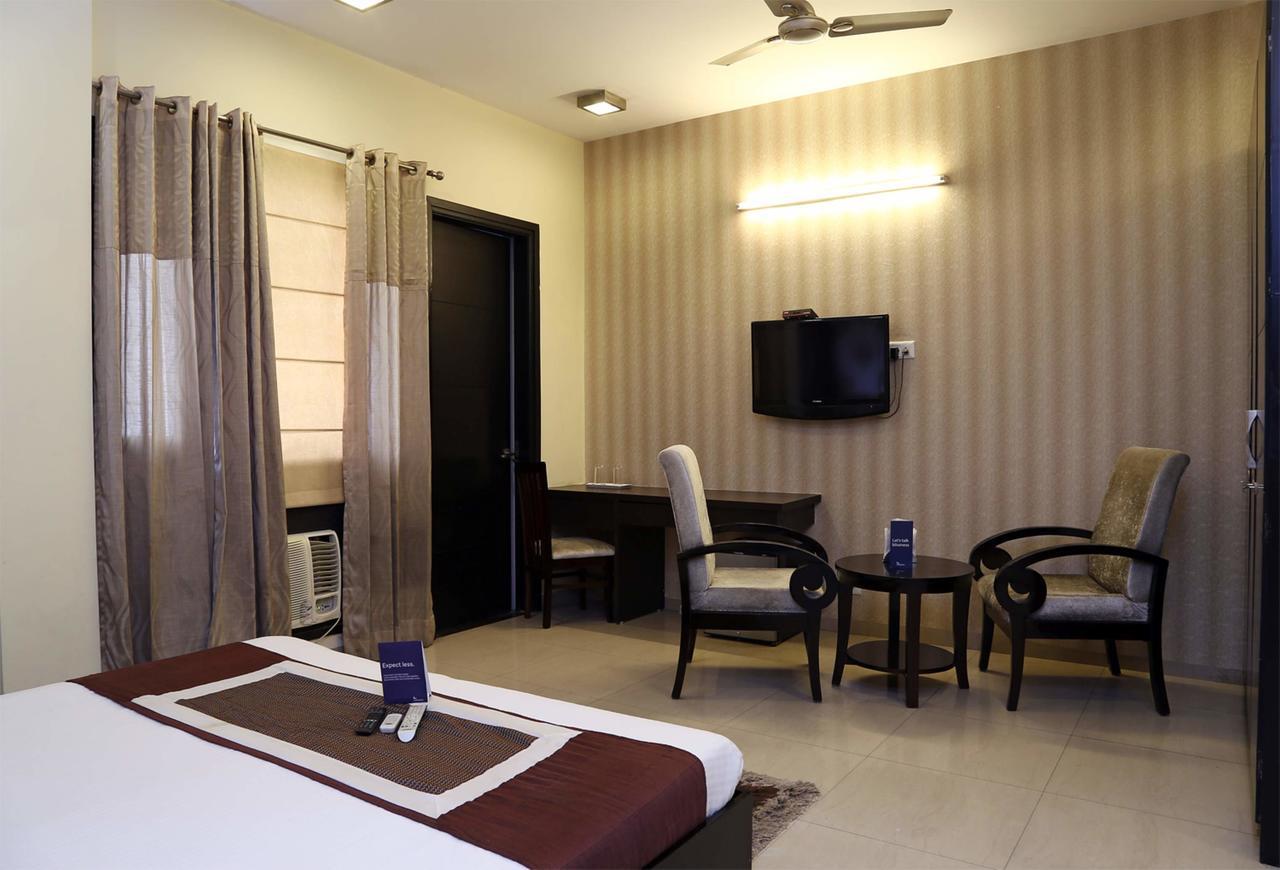 Fabhotel Signature Cyber Park Delhi (National Capital Territory of India) Exterior foto