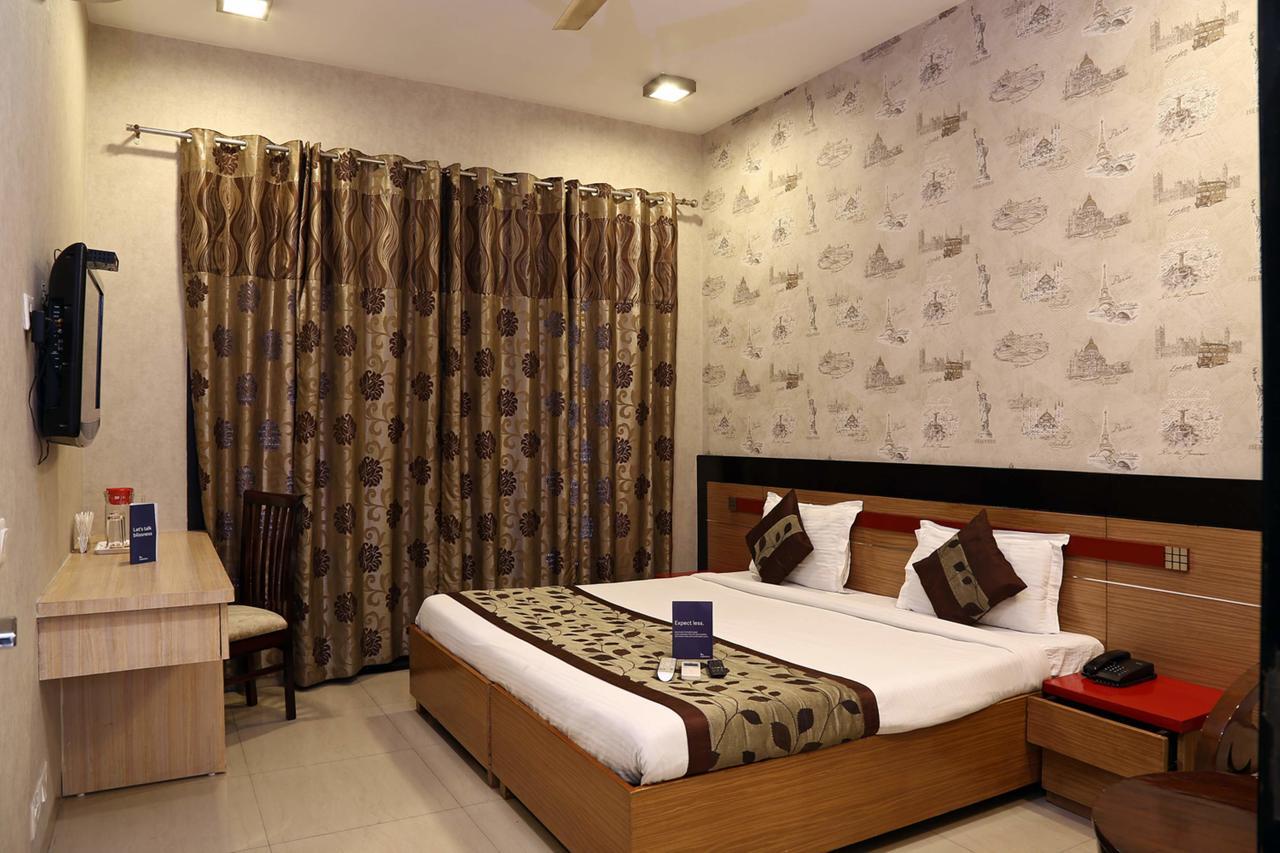 Fabhotel Signature Cyber Park Delhi (National Capital Territory of India) Exterior foto