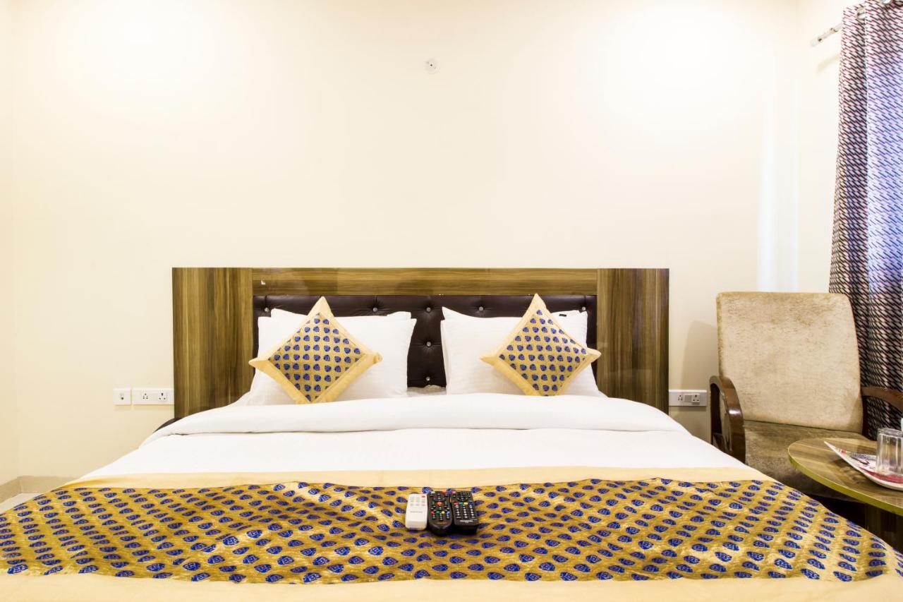 Fabhotel Signature Cyber Park Delhi (National Capital Territory of India) Exterior foto