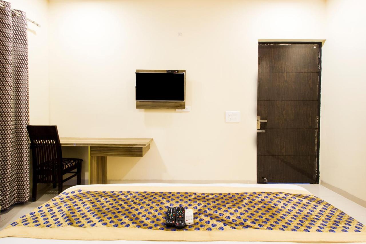 Fabhotel Signature Cyber Park Delhi (National Capital Territory of India) Exterior foto