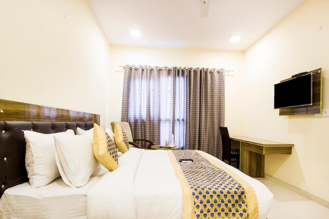 Fabhotel Signature Cyber Park Delhi (National Capital Territory of India) Exterior foto