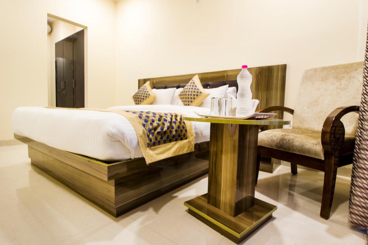 Fabhotel Signature Cyber Park Delhi (National Capital Territory of India) Exterior foto