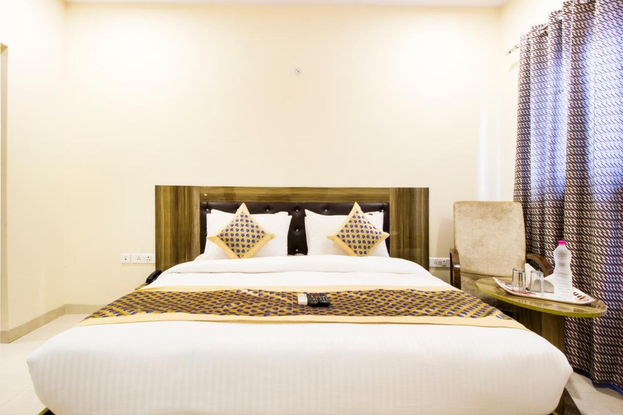Fabhotel Signature Cyber Park Delhi (National Capital Territory of India) Exterior foto