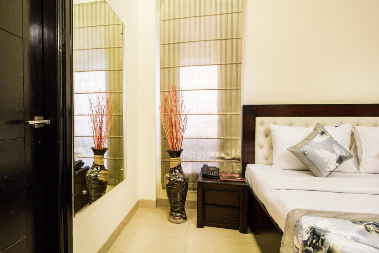 Fabhotel Signature Cyber Park Delhi (National Capital Territory of India) Exterior foto