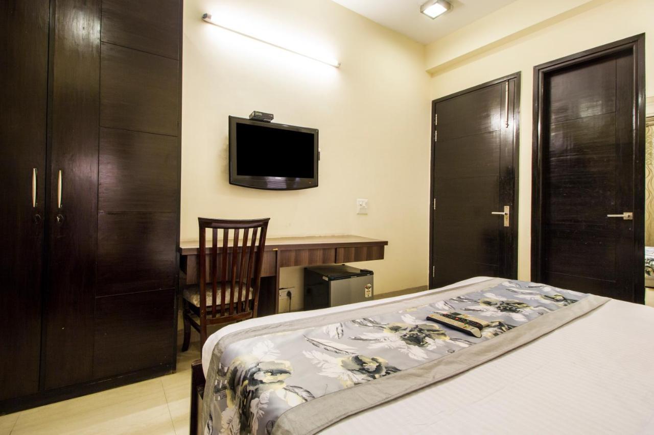 Fabhotel Signature Cyber Park Delhi (National Capital Territory of India) Exterior foto