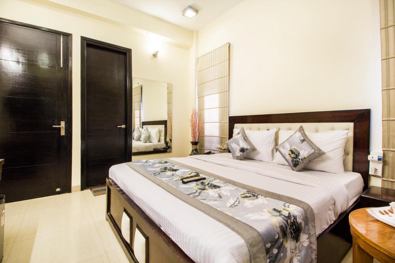 Fabhotel Signature Cyber Park Delhi (National Capital Territory of India) Exterior foto