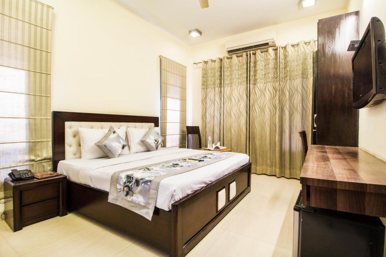 Fabhotel Signature Cyber Park Delhi (National Capital Territory of India) Exterior foto